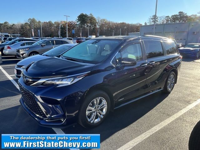 2021 Toyota Sienna XSE