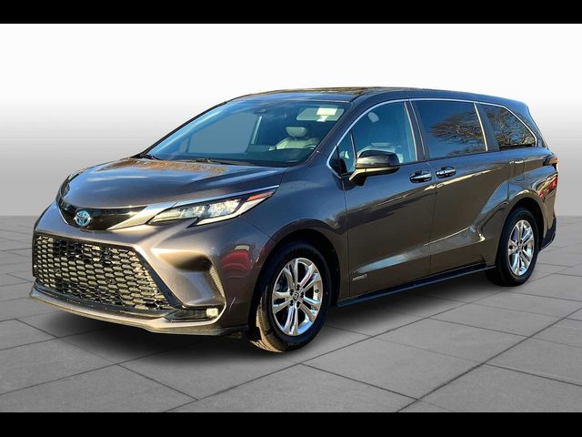 2021 Toyota Sienna XSE