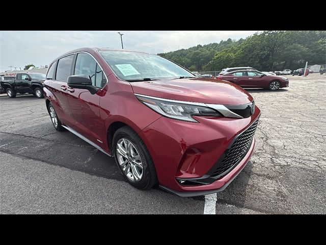 2021 Toyota Sienna XSE