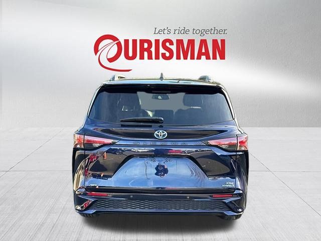 2021 Toyota Sienna XSE