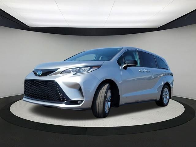 2021 Toyota Sienna XSE