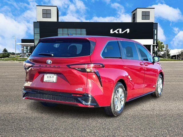 2021 Toyota Sienna XSE