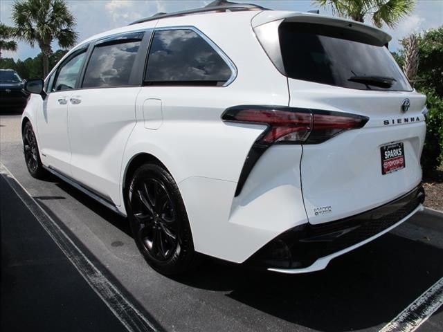 2021 Toyota Sienna XSE