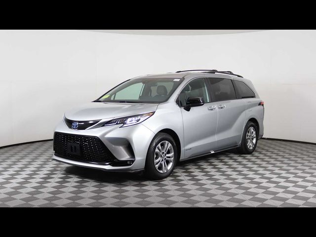 2021 Toyota Sienna XSE