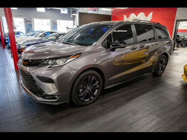 2021 Toyota Sienna XSE