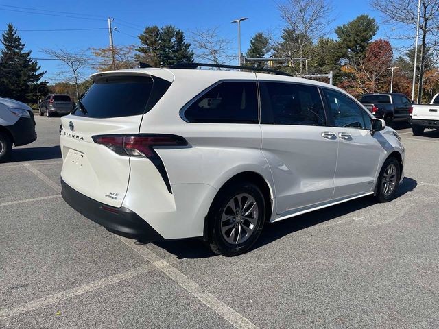 2021 Toyota Sienna XLE