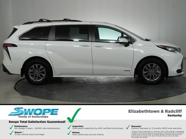 2021 Toyota Sienna LE