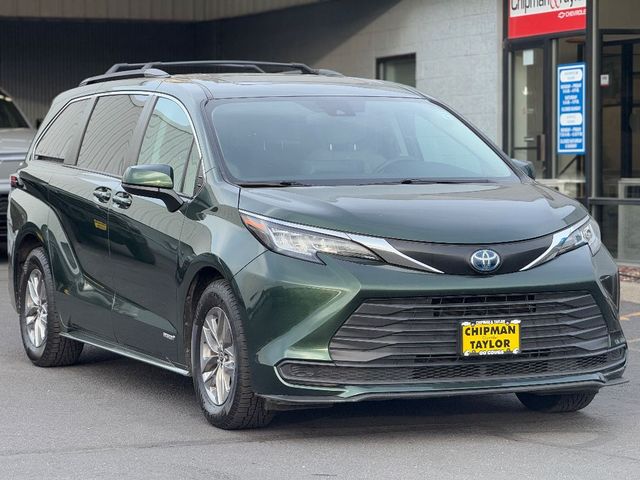 2021 Toyota Sienna LE