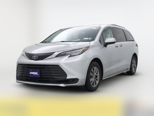 2021 Toyota Sienna LE