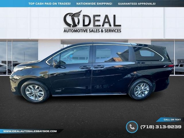 2021 Toyota Sienna LE