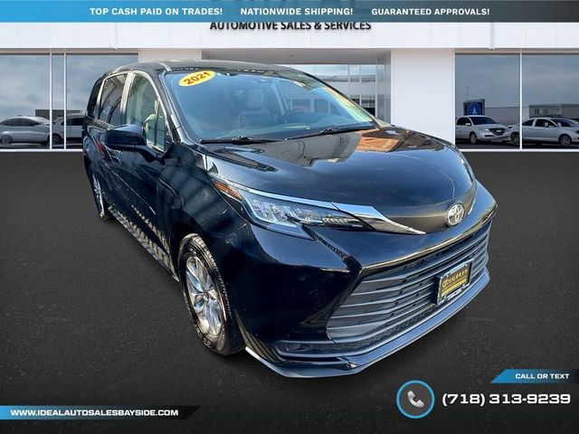 2021 Toyota Sienna LE