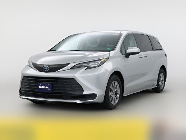 2021 Toyota Sienna LE