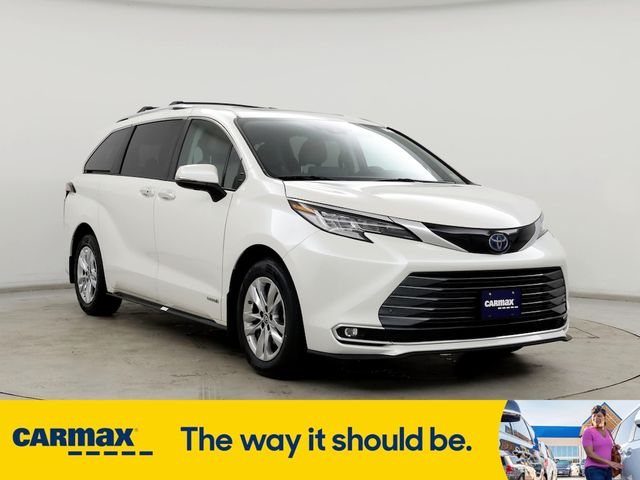 2021 Toyota Sienna Limited