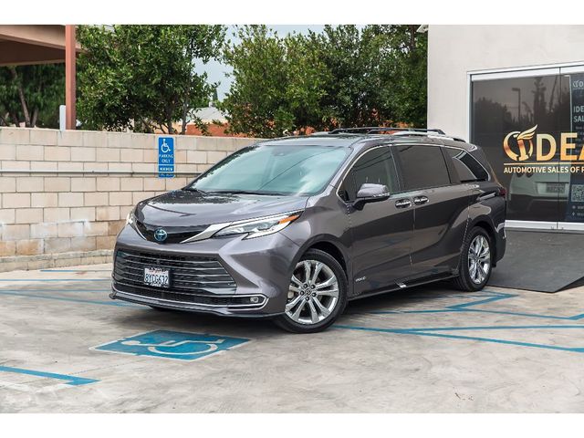 2021 Toyota Sienna Platinum