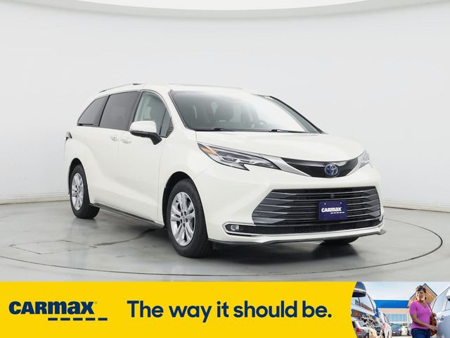 2021 Toyota Sienna Platinum