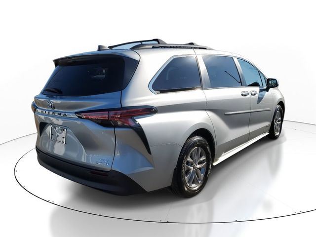 2021 Toyota Sienna XLE