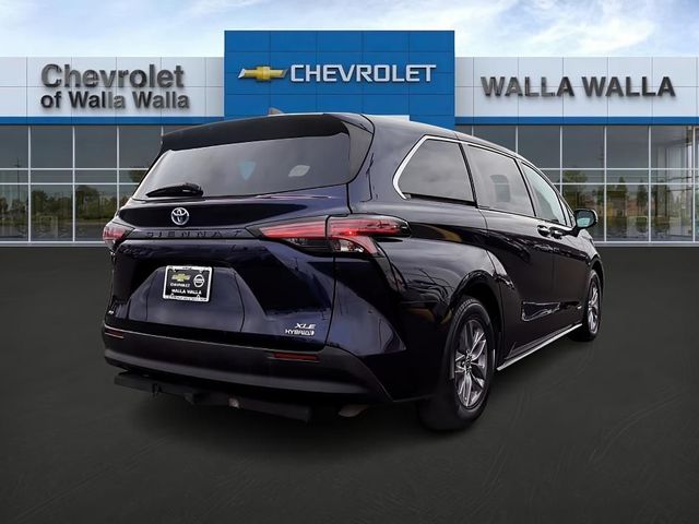 2021 Toyota Sienna XLE