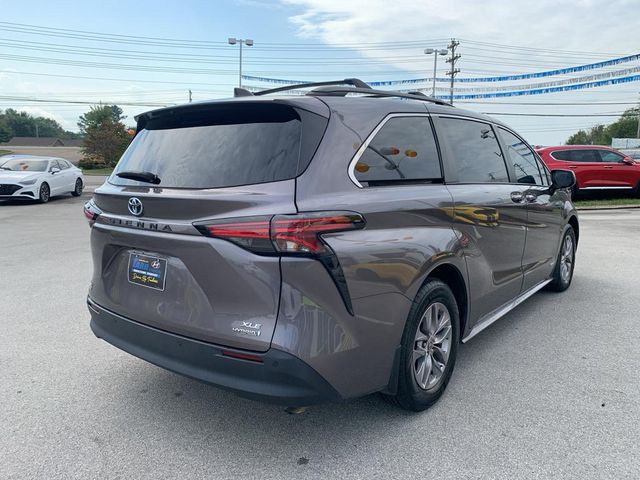 2021 Toyota Sienna XLE