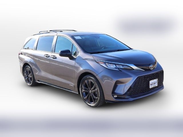 2021 Toyota Sienna XSE