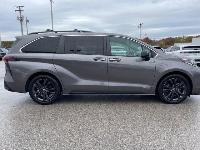 2021 Toyota Sienna XSE