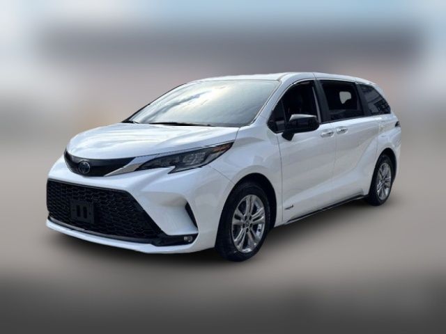 2021 Toyota Sienna XSE