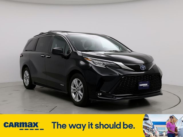 2021 Toyota Sienna XSE