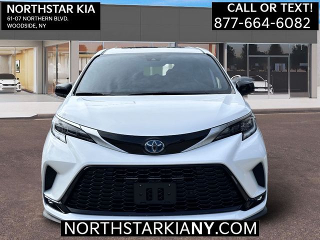 2021 Toyota Sienna XSE