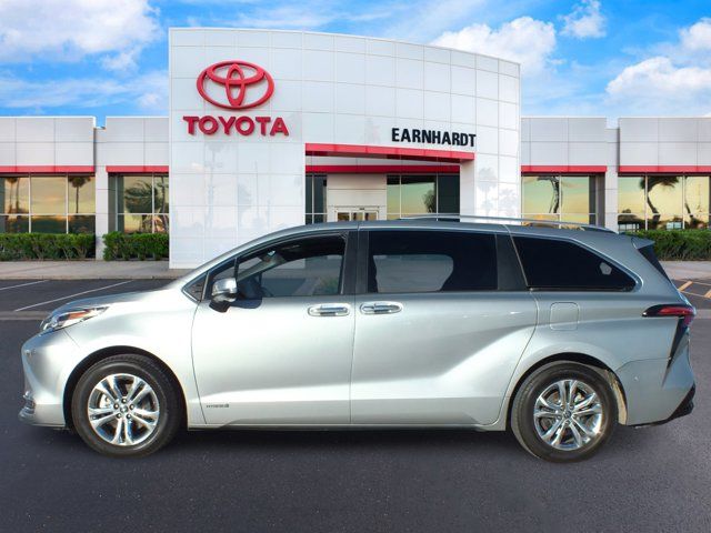 2021 Toyota Sienna Platinum