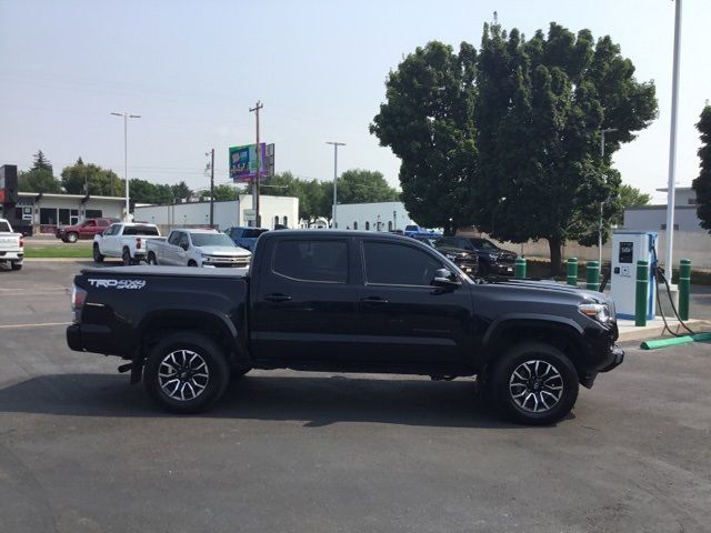 2021 Toyota Tacoma 