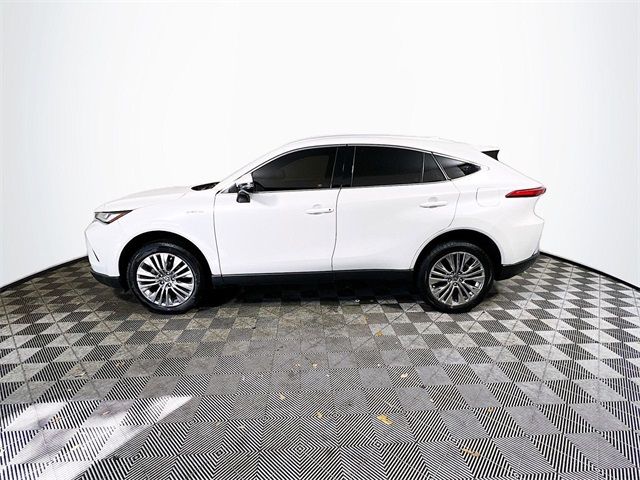 2021 Toyota Venza XLE