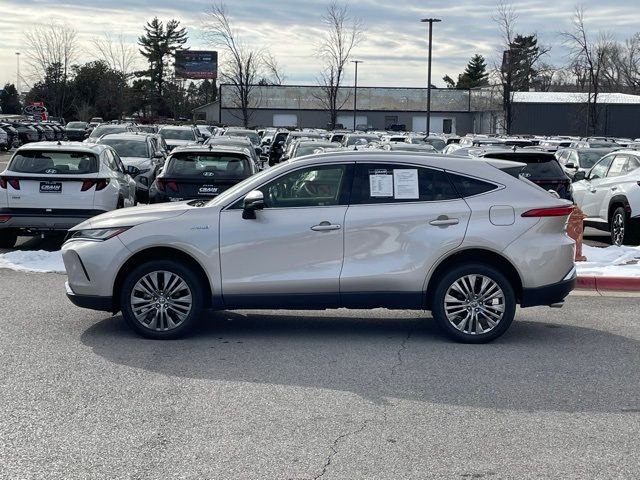 2021 Toyota Venza LE