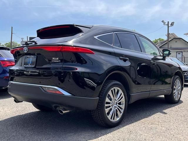 2021 Toyota Venza XLE