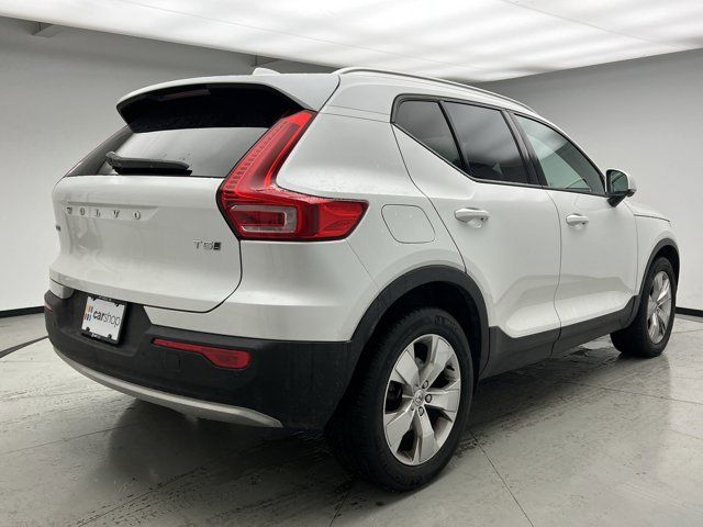 2021 Volvo XC40 Momentum