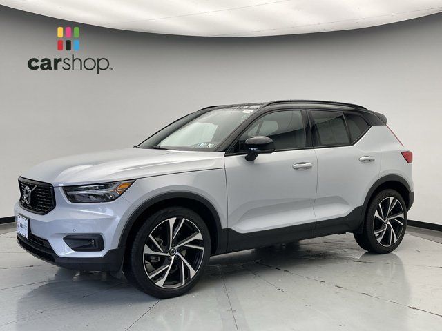 2021 Volvo XC40 R-Design