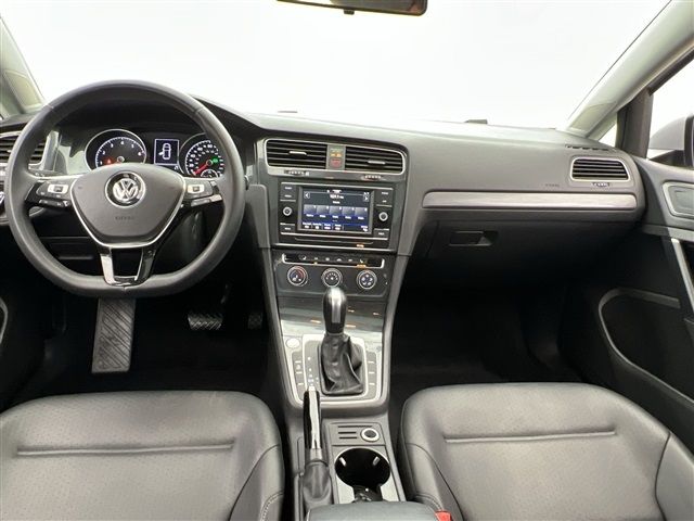 2021 Volkswagen Golf TSI