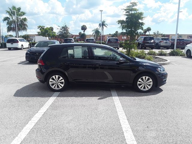 2021 Volkswagen Golf TSI