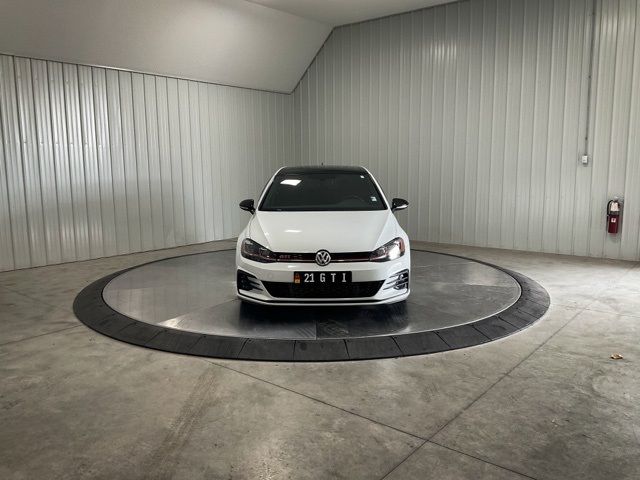 2021 Volkswagen Golf GTI SE