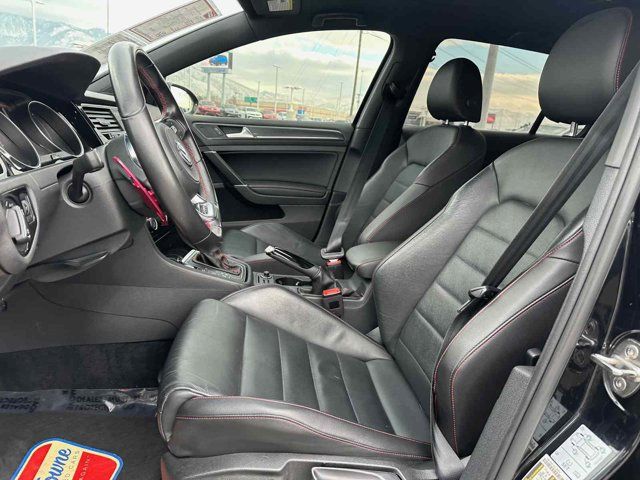 2021 Volkswagen Golf GTI SE