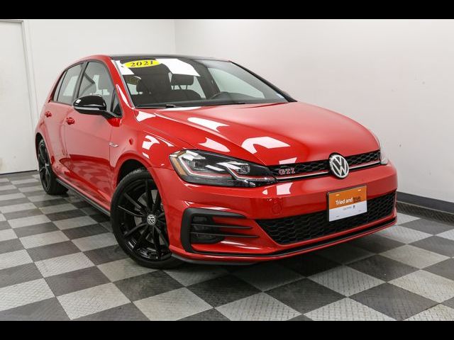 2021 Volkswagen Golf GTI SE