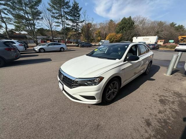 2021 Volkswagen Jetta R-Line