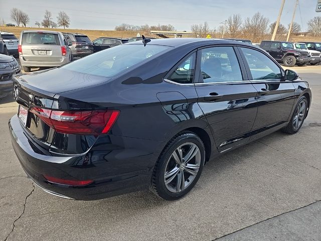 2021 Volkswagen Jetta R-Line