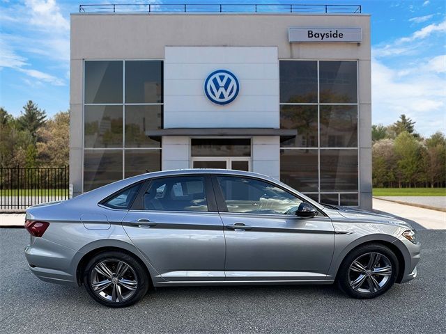 2021 Volkswagen Jetta R-Line