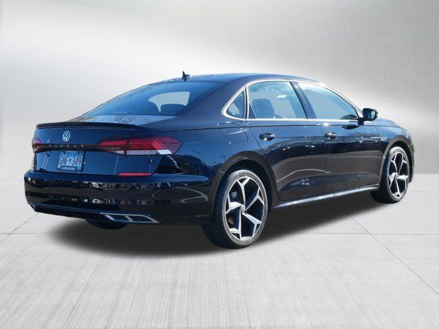 2021 Volkswagen Passat 2.0T R-Line