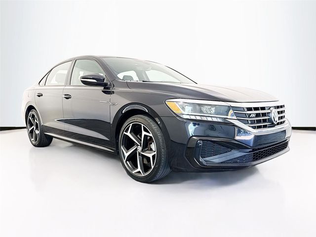 2021 Volkswagen Passat 2.0T R-Line