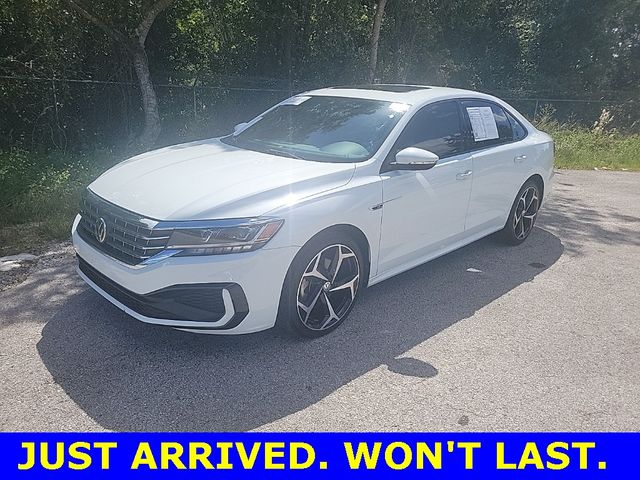 2021 Volkswagen Passat 2.0T R-Line