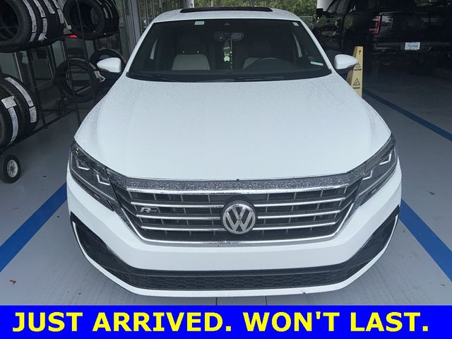 2021 Volkswagen Passat 2.0T R-Line