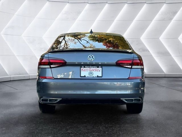 2021 Volkswagen Passat 2.0T R-Line