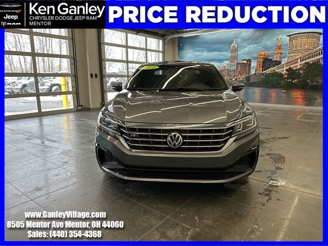 2021 Volkswagen Passat 2.0T R-Line