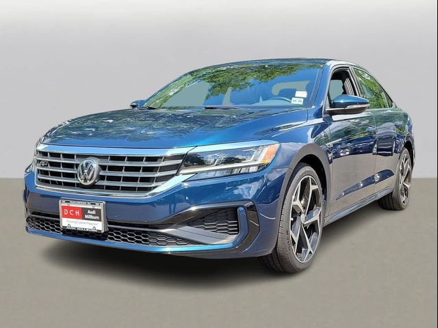 2021 Volkswagen Passat 2.0T R-Line