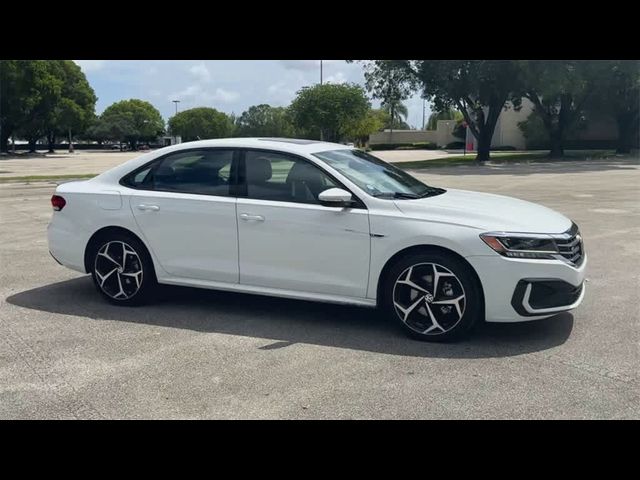 2021 Volkswagen Passat 2.0T R-Line